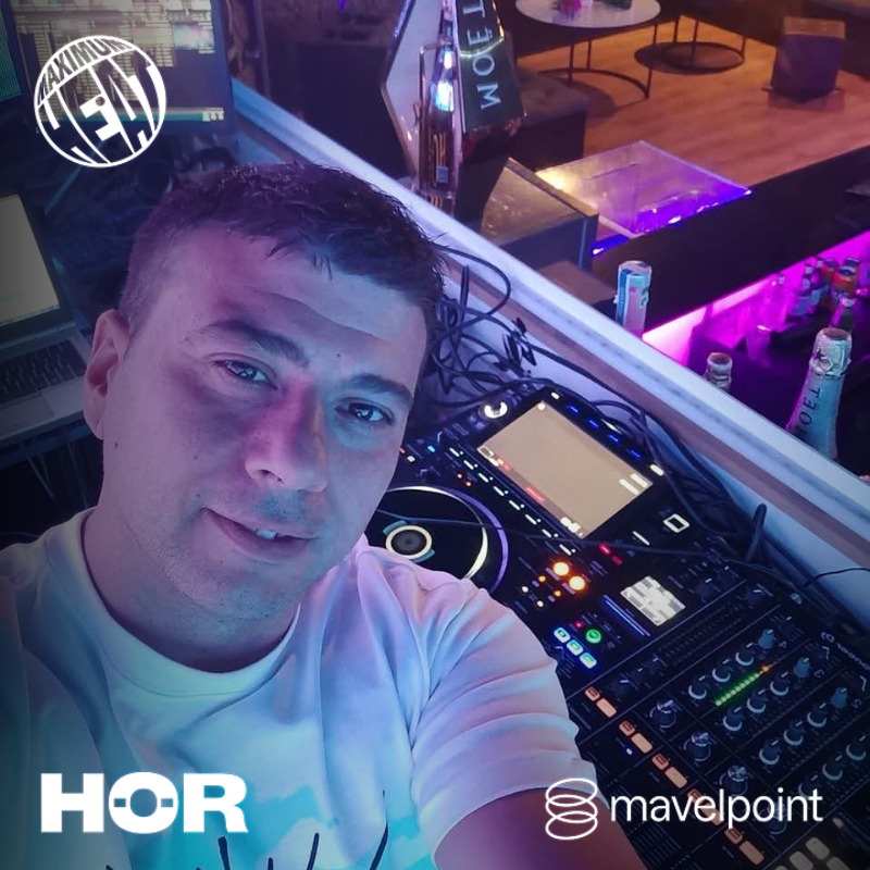 DJ Tshow - Hypnotic Techno Groove