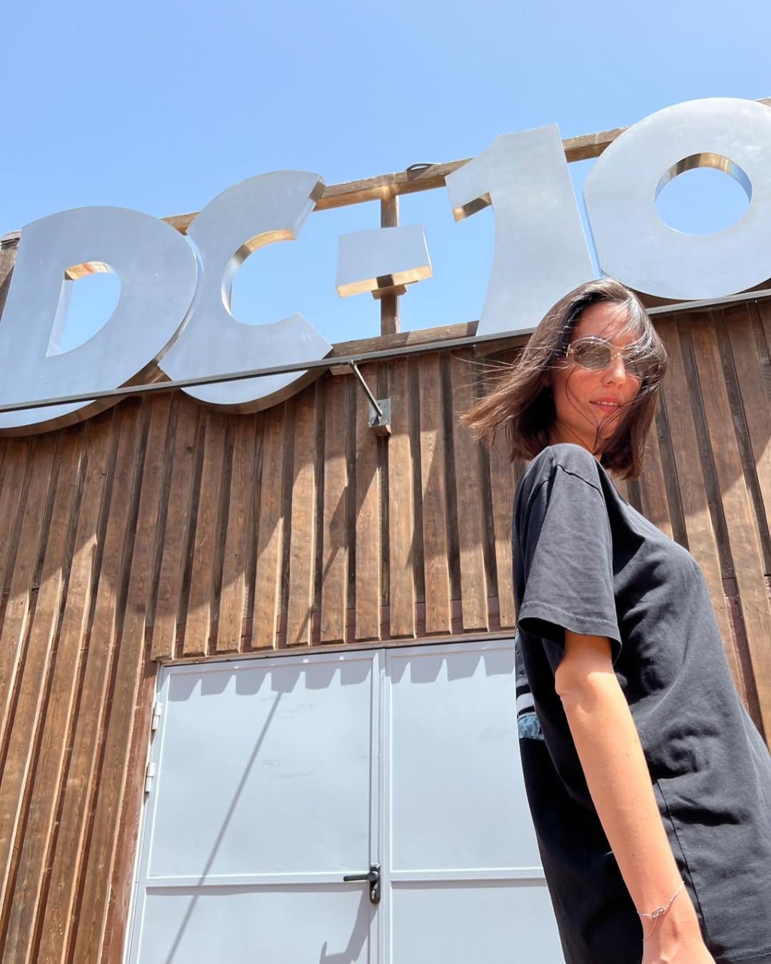 Artist gallery image 12