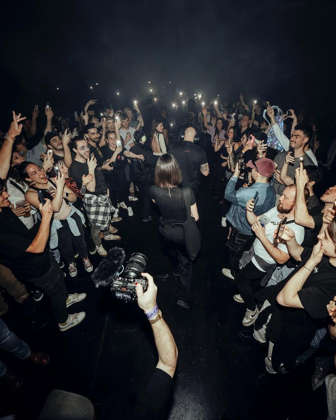 Artist gallery image 13