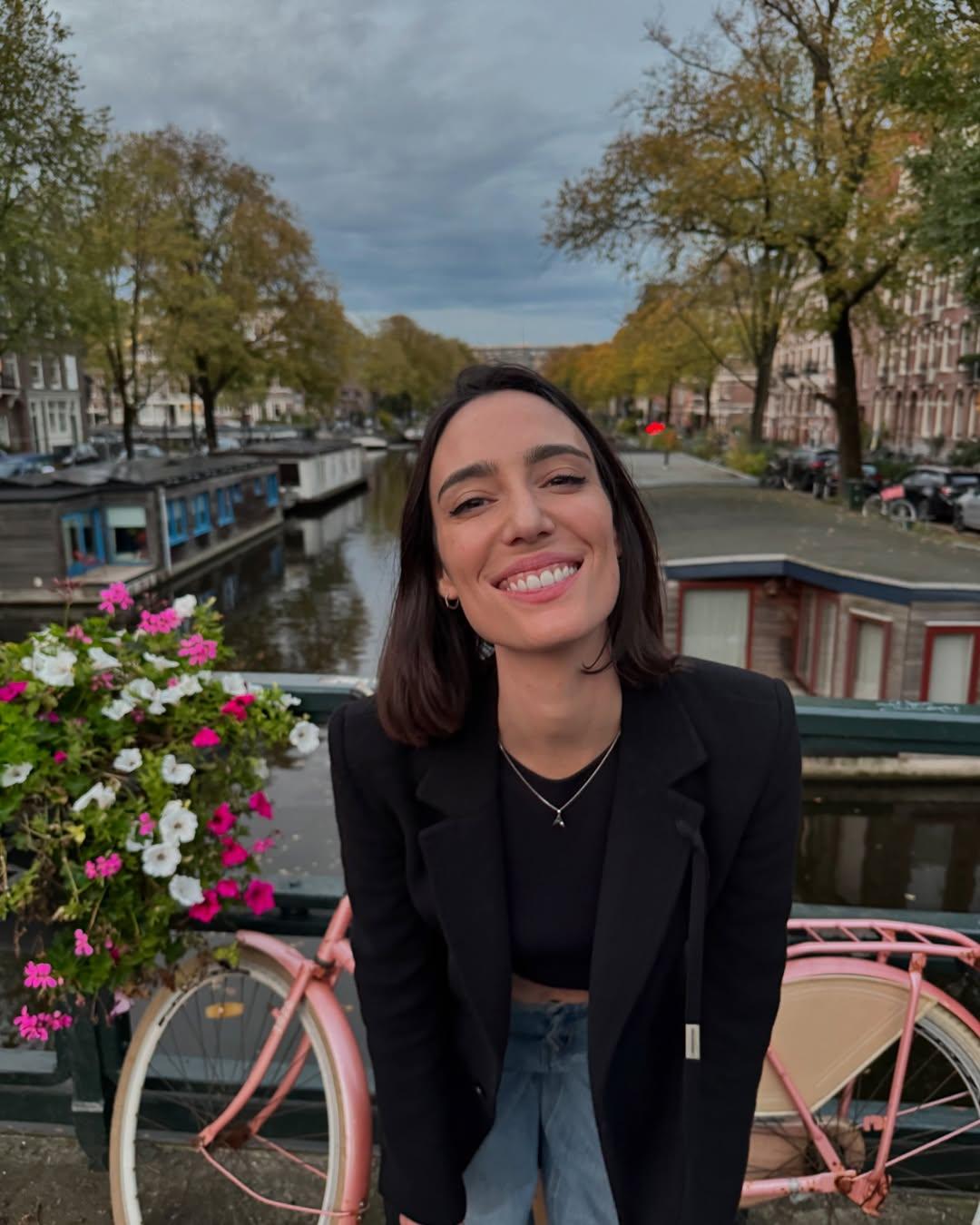 Artist gallery image 4