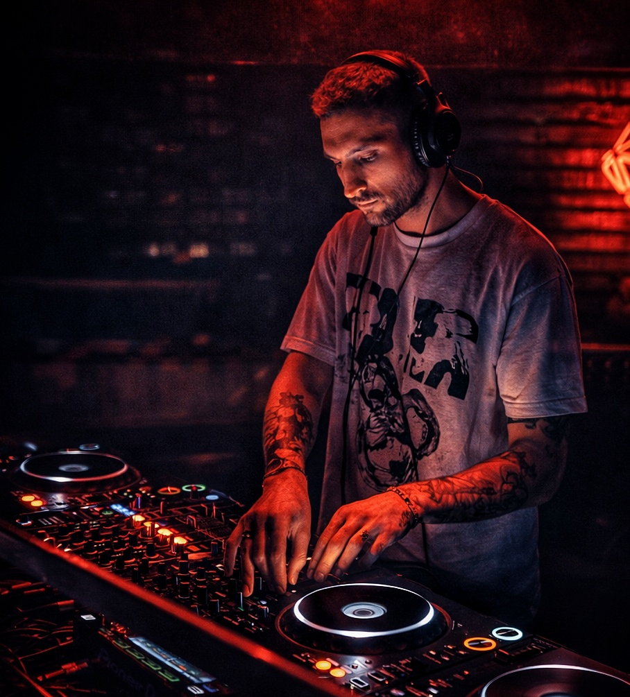 Warm up Elsewhere Night Club (Australia)