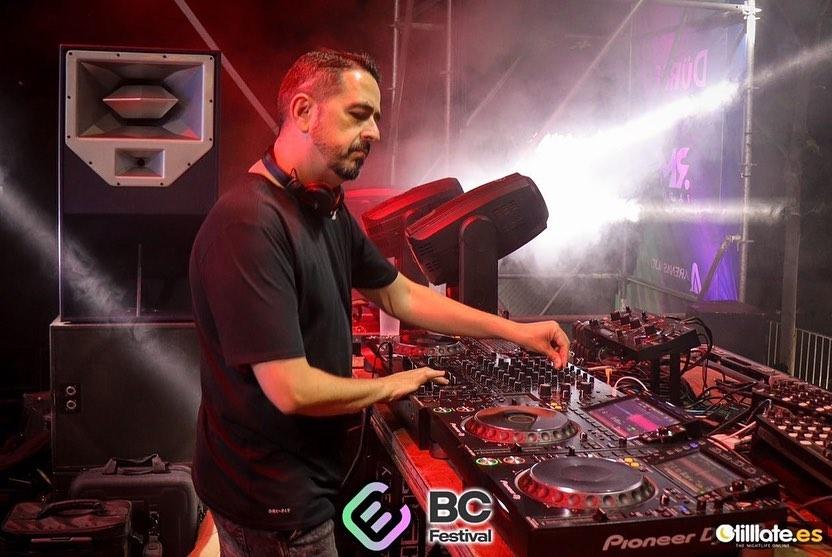 Artist gallery image 7