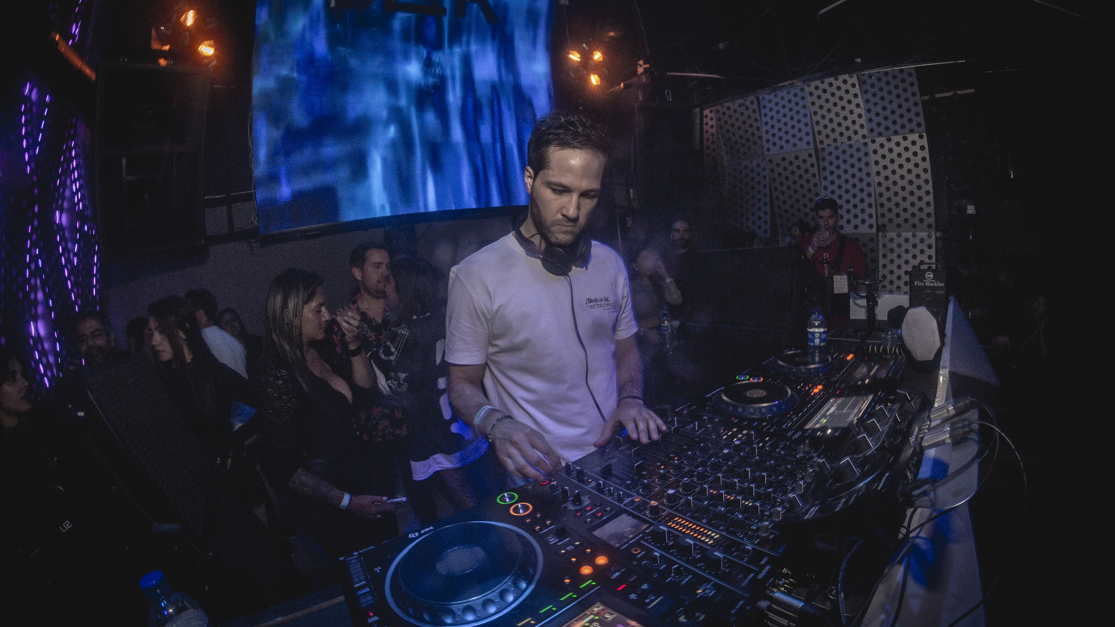 Live Session #06 - Deep Hypnotic Techno | JEK